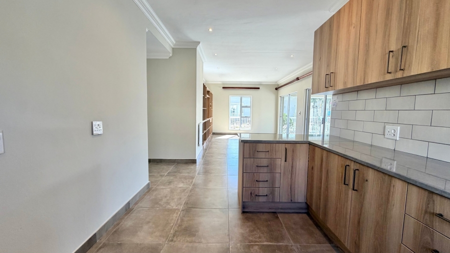 2 Bedroom Property for Sale in Somerset Lakes Western Cape